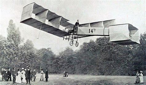primeiro avião do mundo